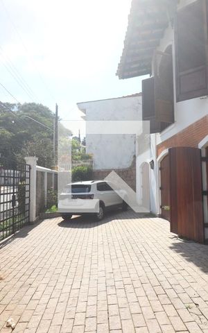 Casa à venda com 460m², 4 quartos e 7 vagasGaragem