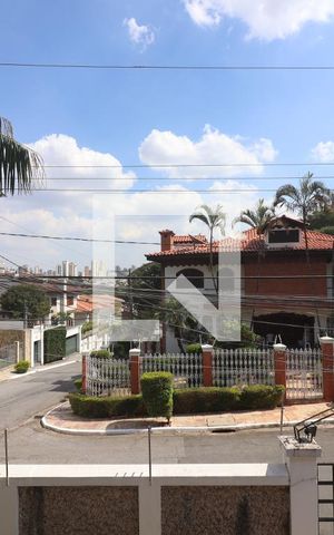 Casa à venda com 460m², 4 quartos e 7 vagasJanela Sala de Jantar