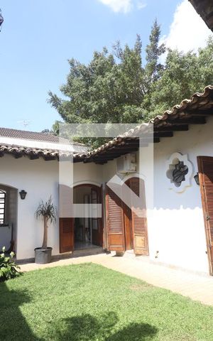 Casa à venda com 460m², 4 quartos e 7 vagasJardim