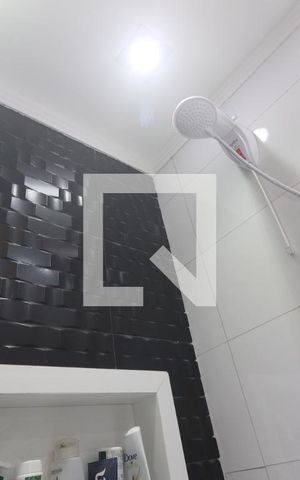 Casa à venda com 460m², 4 quartos e 7 vagasBanheiro Quarto 1 