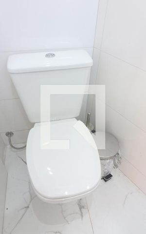 Casa à venda com 460m², 4 quartos e 7 vagasBanheiro Quarto 2