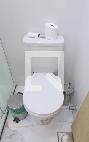 Casa à venda com 460m², 4 quartos e 7 vagasBanheiro Quarto 4