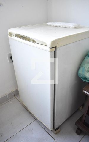 Casa à venda com 100m², 2 quartos e 8 vagasQuarto 1 - Frigobar