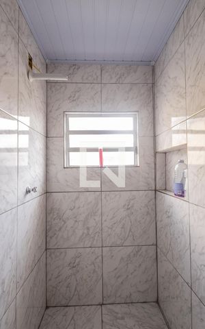 Casa para alugar com 70m², 2 quartos e 1 vagaBanheiro Social