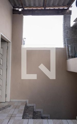 Casa para alugar com 70m², 2 quartos e 1 vagaÁrea de Serviço