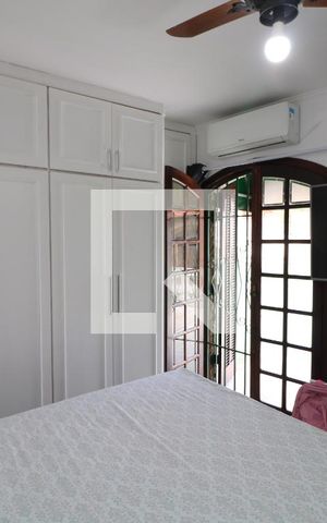 Casa à venda com 100m², 3 quartos e 1 vagaSuite