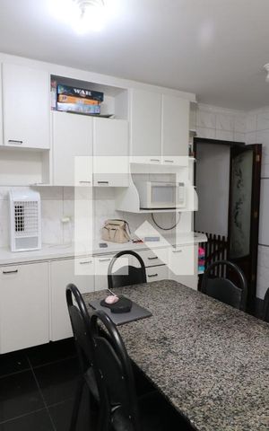 Casa à venda com 100m², 3 quartos e 1 vagaCozinha
