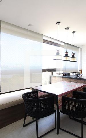Apartamento à venda com 161m², 3 quartos e 3 vagasVaranda