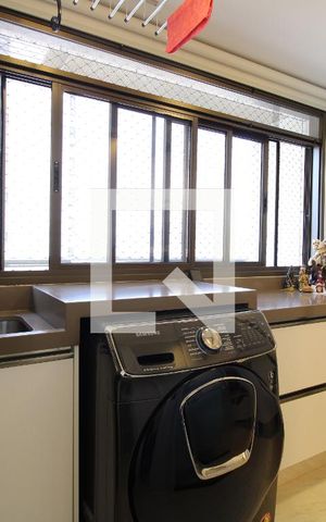 Apartamento à venda com 161m², 3 quartos e 3 vagasÁrea de Serviço