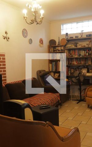 Casa à venda com 124m², 3 quartos e 2 vagasSala