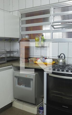 Casa à venda com 124m², 3 quartos e 2 vagasCozinha