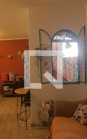 Casa à venda com 124m², 3 quartos e 2 vagasSala