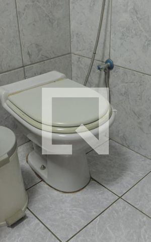 Casa à venda com 124m², 3 quartos e 2 vagasBanheiro Social