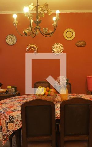 Casa à venda com 124m², 3 quartos e 2 vagasSala