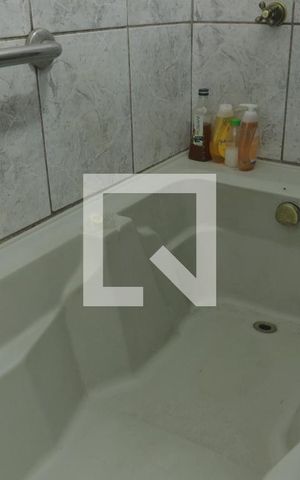 Casa à venda com 124m², 3 quartos e 2 vagasBanheiro Social