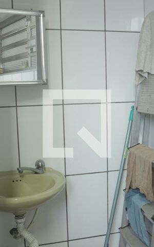 Casa à venda com 124m², 3 quartos e 2 vagasBanheiro de serviço
