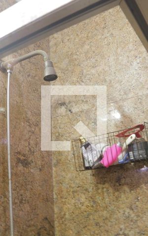 Casa à venda com 124m², 3 quartos e 2 vagasBanheiro da Suíte