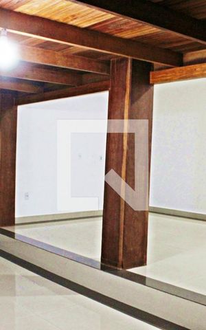 Casa para alugar com 150m², 2 quartos e 6 vagasSala