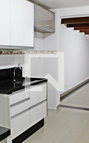 Casa para alugar com 150m², 2 quartos e 6 vagasCozinha