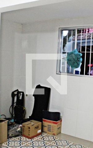 Casa para alugar com 150m², 2 quartos e 6 vagasÁrea de Serviço