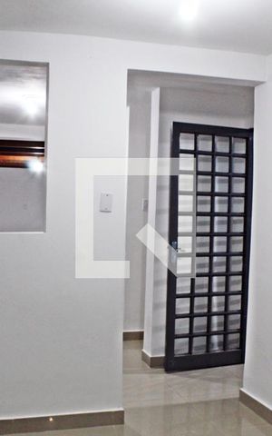 Casa para alugar com 150m², 2 quartos e 6 vagasÁrea de Serviço