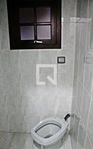 Casa para alugar com 150m², 2 quartos e 6 vagasBanheiro da Suíte