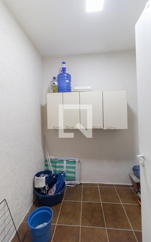 Casa à venda com 120m², 4 quartos e 2 vagas Casa à venda com 120m², 4 quartos e 2 vagasQuarto de Serviço