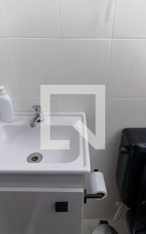 Casa à venda com 120m², 4 quartos e 2 vagas Casa à venda com 120m², 4 quartos e 2 vagasLavabo