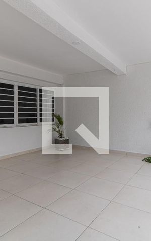 Casa à venda com 120m², 4 quartos e 2 vagas Casa à venda com 120m², 4 quartos e 2 vagasGaragem