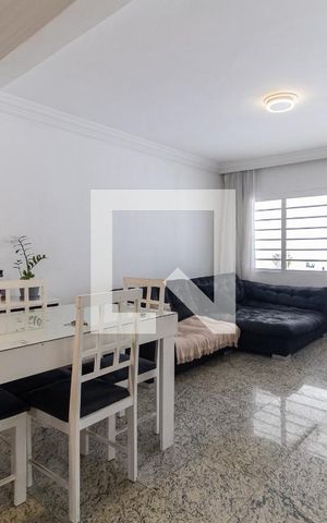 Casa à venda com 120m², 4 quartos e 2 vagas Casa à venda com 120m², 4 quartos e 2 vagasSala