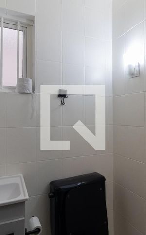 Casa à venda com 120m², 4 quartos e 2 vagas Casa à venda com 120m², 4 quartos e 2 vagasLavabo
