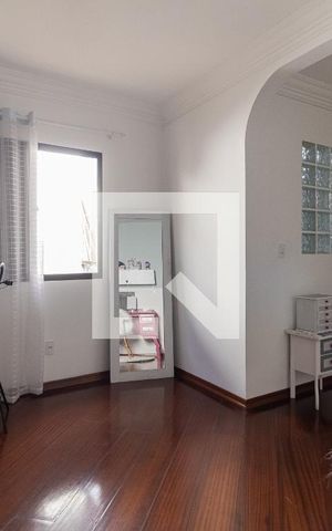 Casa à venda com 120m², 4 quartos e 2 vagas Casa à venda com 120m², 4 quartos e 2 vagasSuíte