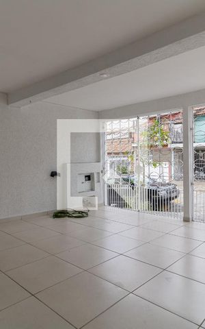 Casa à venda com 120m², 4 quartos e 2 vagas Casa à venda com 120m², 4 quartos e 2 vagasGaragem