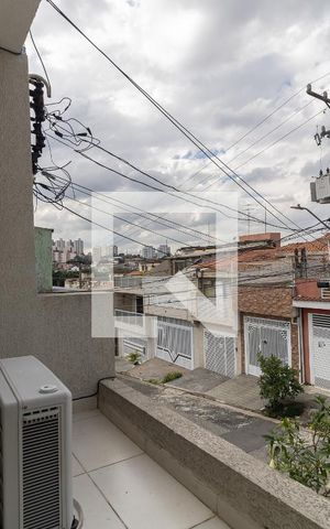 Casa à venda com 120m², 4 quartos e 2 vagas Casa à venda com 120m², 4 quartos e 2 vagasVista do Quarto 2
