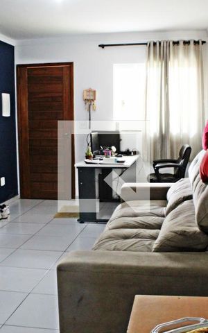 Casa de condomínio à venda com 120m², 3 quartos e 2 vagasSala