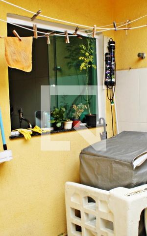 Casa de condomínio à venda com 120m², 3 quartos e 2 vagasÁrea de Serviço