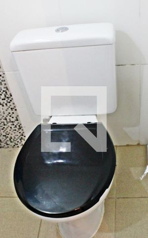 Casa de condomínio à venda com 120m², 3 quartos e 2 vagasBanheiro Corredor