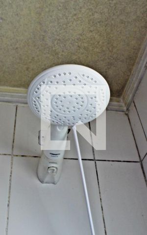 Casa de condomínio à venda com 120m², 3 quartos e 2 vagasBanheiro da Suíte