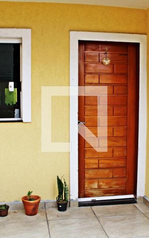 Casa de condomínio à venda com 120m², 3 quartos e 2 vagasFachada