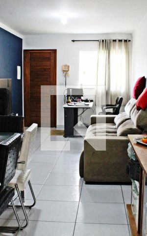 Casa de condomínio à venda com 120m², 3 quartos e 2 vagasSala