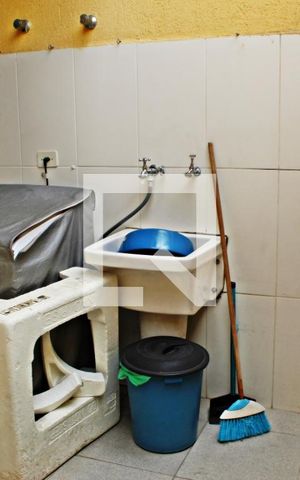 Casa de condomínio à venda com 120m², 3 quartos e 2 vagasÁrea de Serviço