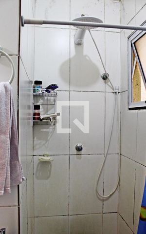 Casa de condomínio à venda com 120m², 3 quartos e 2 vagasBanheiro Corredor