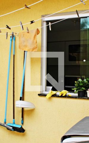 Casa de condomínio à venda com 120m², 3 quartos e 2 vagasÁrea de Serviço