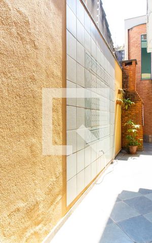 Casa para alugar com 193m², 3 quartos e 2 vagasCorredor Lateral