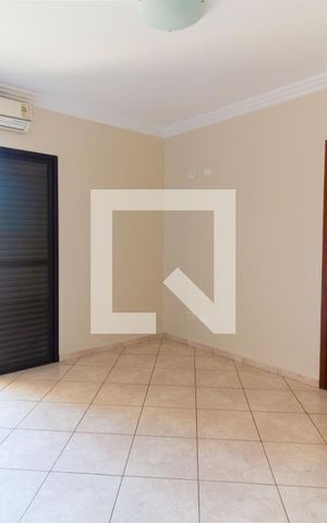 Casa para alugar com 193m², 3 quartos e 2 vagasSuíte