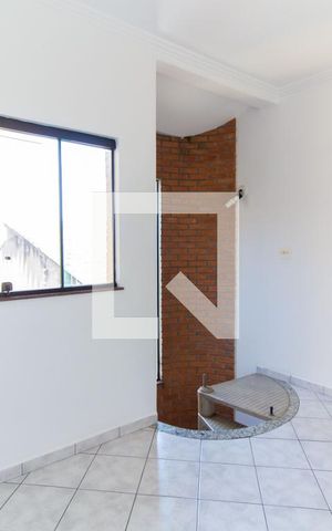 Casa para alugar com 193m², 3 quartos e 2 vagasQuarto de Serviço