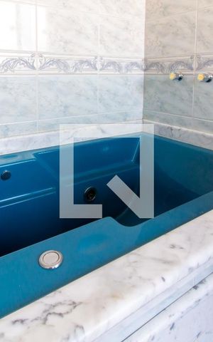 Casa para alugar com 193m², 3 quartos e 2 vagasBanheiro da Suíte 2 e 3