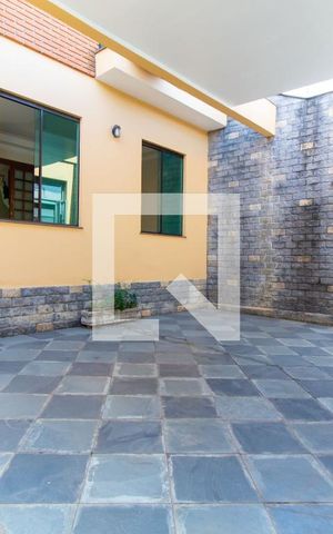 Casa para alugar com 193m², 3 quartos e 2 vagasGaragem