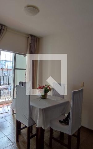 Apartamento à venda com 55m², 2 quartos e 1 vaga Apartamento à venda com 55m², 2 quartos e 1 vagaSala