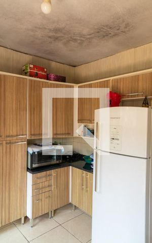 Casa à venda com 225m², 2 quartos e 3 vagas Casa à venda com 225m², 2 quartos e 3 vagasCozinha